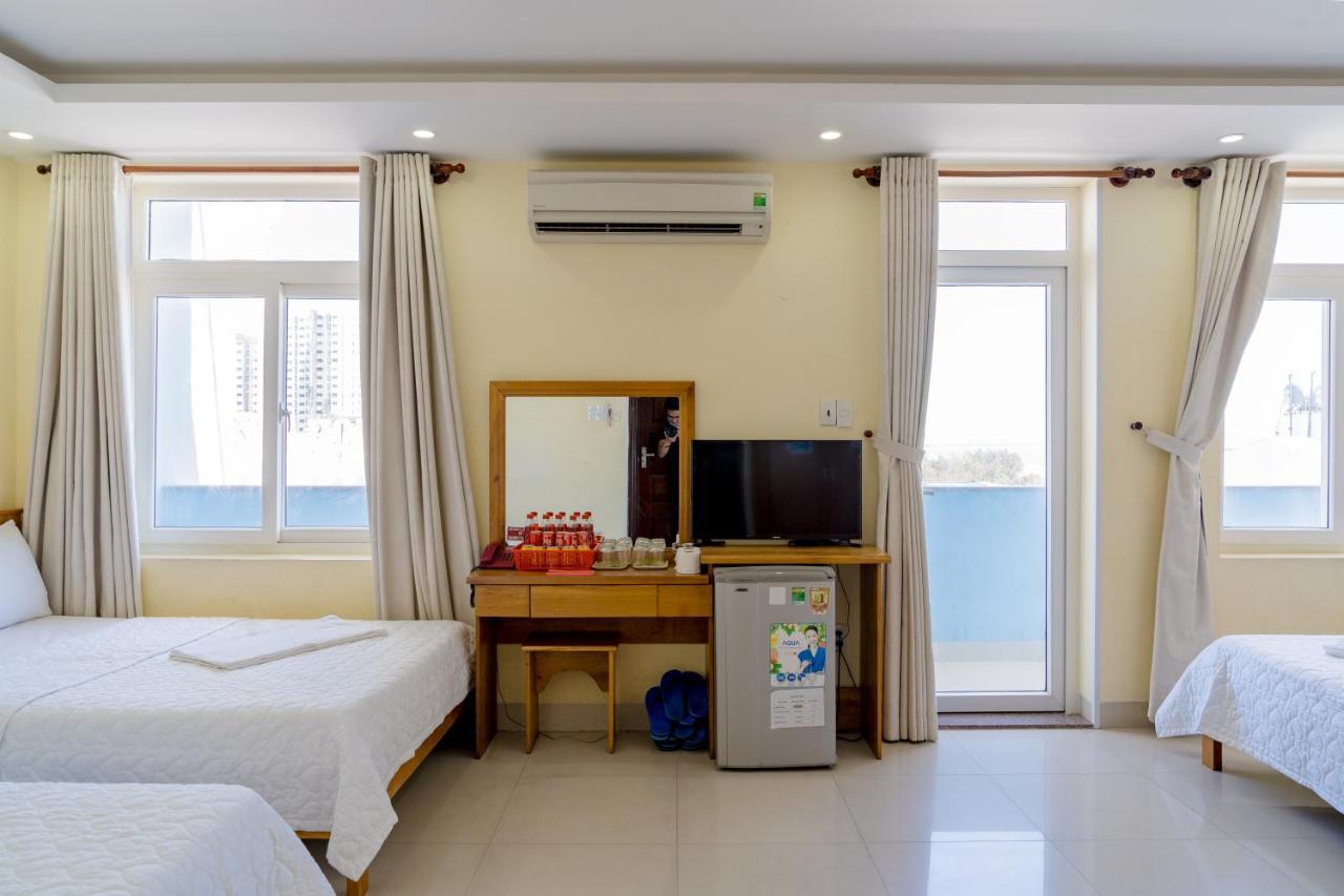 Praha Hotel Vung Tau Esterno foto