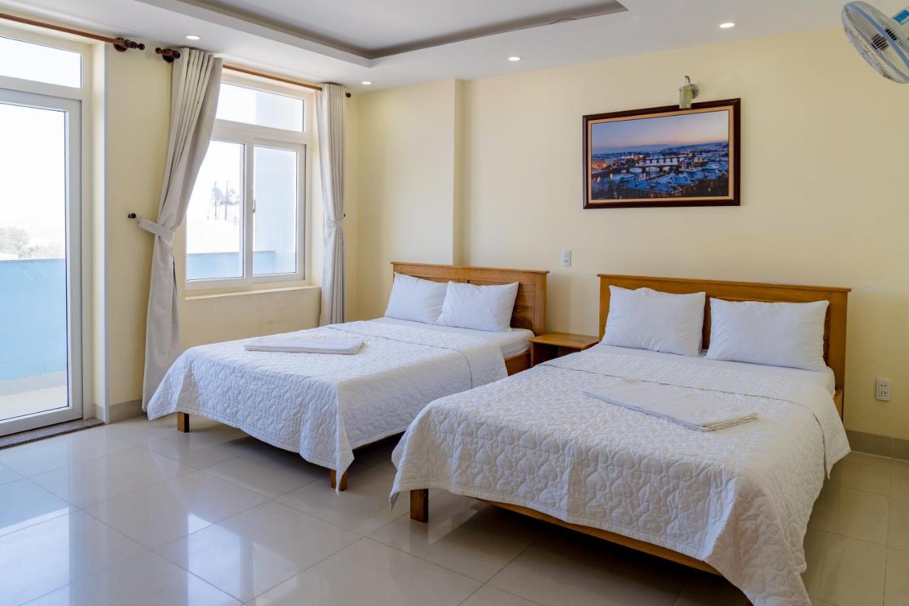 Praha Hotel Vung Tau Esterno foto