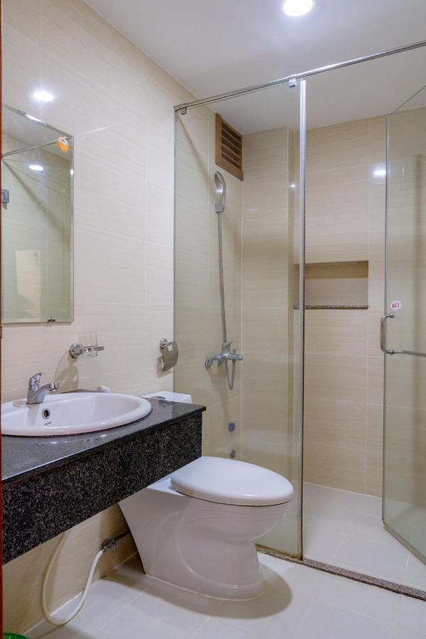 Praha Hotel Vung Tau Esterno foto