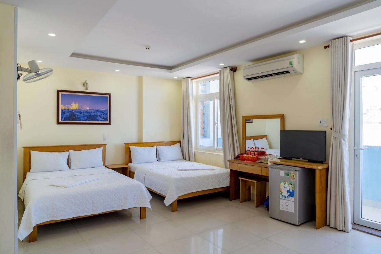 Praha Hotel Vung Tau Esterno foto